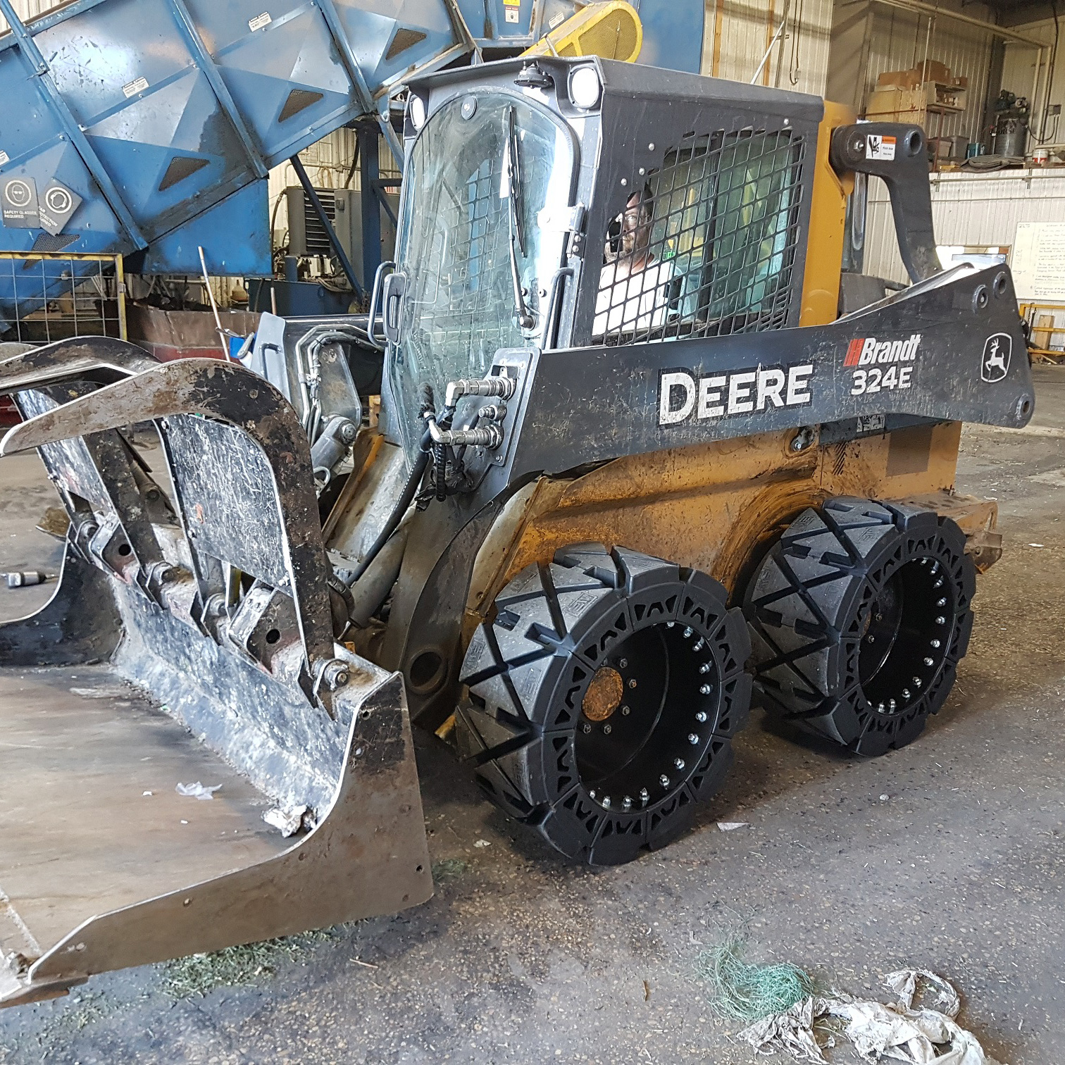 Evolution Wheel - Bobcat S185 Skid Steer Tires